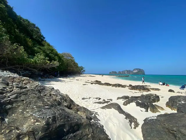 White sand and rocks, Phi Phi Islands
