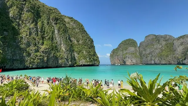 Maya Bay, Phi Phi