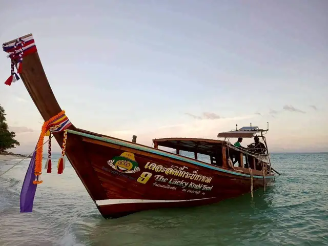 The Lucky Krabi Travel longtail at the beach
