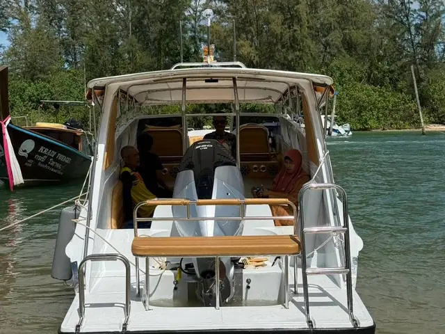 Stern of a speedboat at the beach
